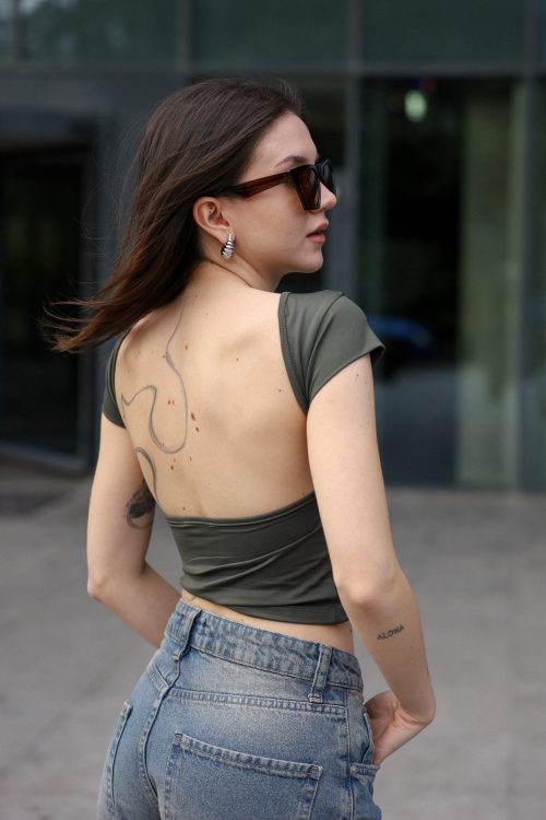 Yeşil Sırt Dekolteli Crop 3