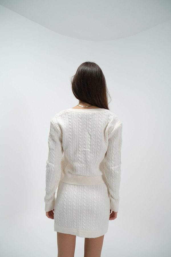 Krem Saç Örgülü Etekli Triko Takım Krem Saç Örgülü Etekli Triko Takım 4